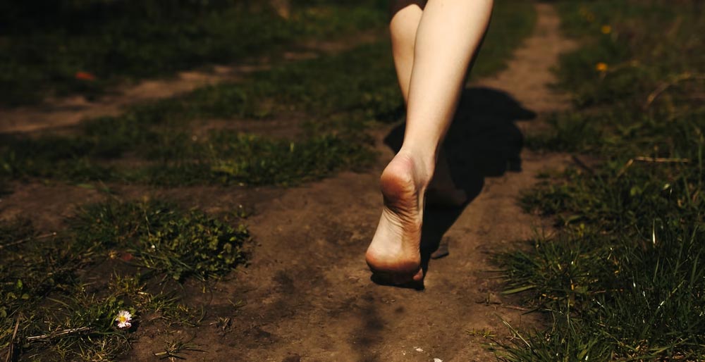 Benefits-of-Walking-Barefoot-2